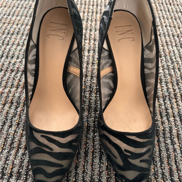 I.N.C Heels. Like new. Only used like 2 or 3 times. Size 7M - Picture 4 of 4